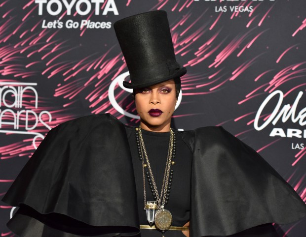 2015 Soul Train Music Awards  - Arrivals